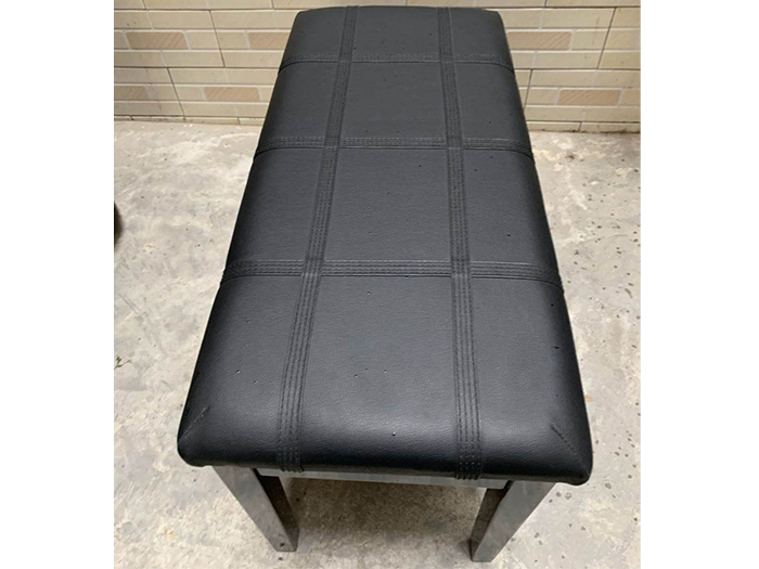钢琴凳子